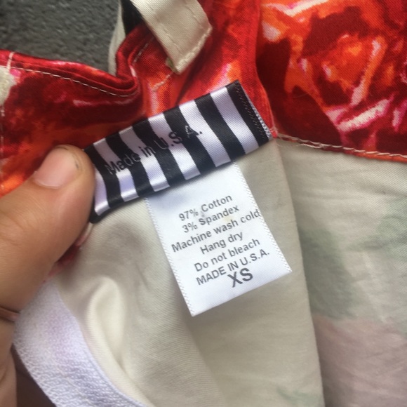 Pinup Couture  Doris  floral flare skirt XS - Picture 7 of 8